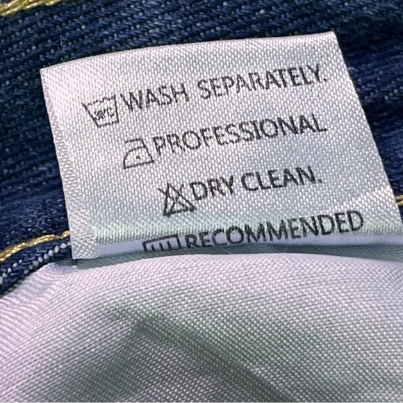 Misslook Medium High Waisted Button Fly Denim Shorts - Women’s Casual Blue Jeans - Picture 7 of 7